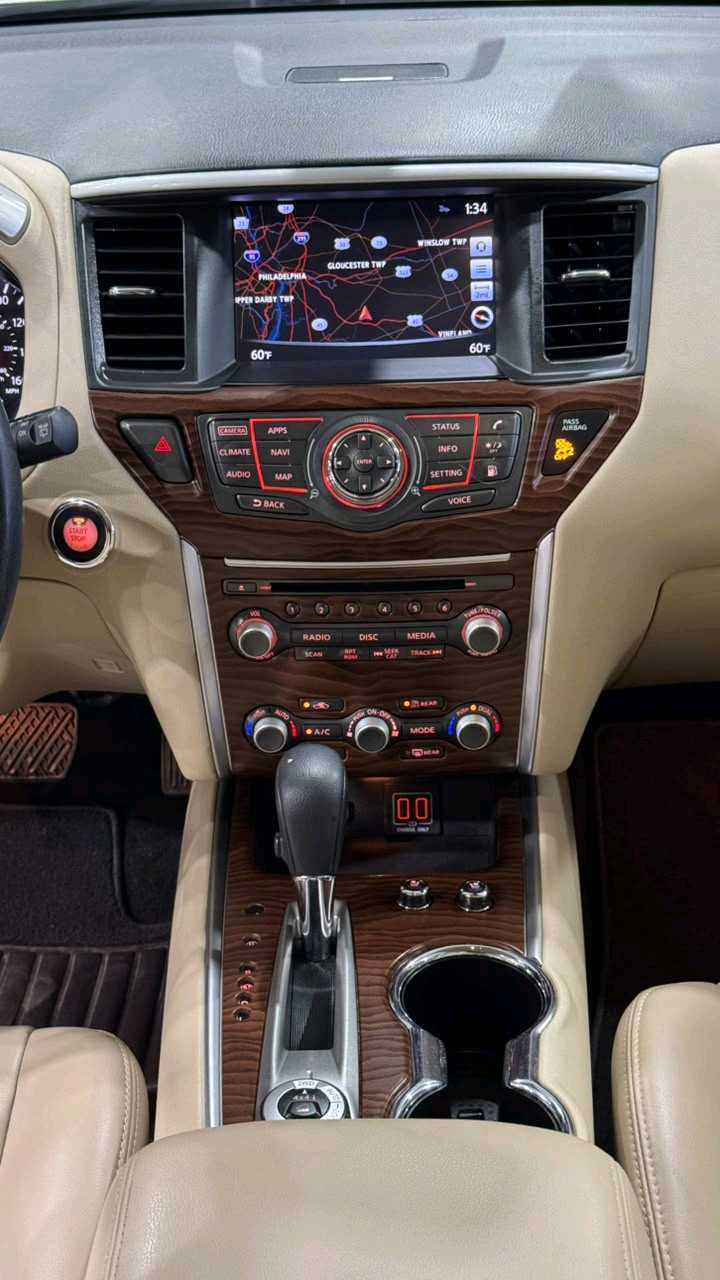 Car Image 2019 NISSAN PATHFINDER PLATINUM