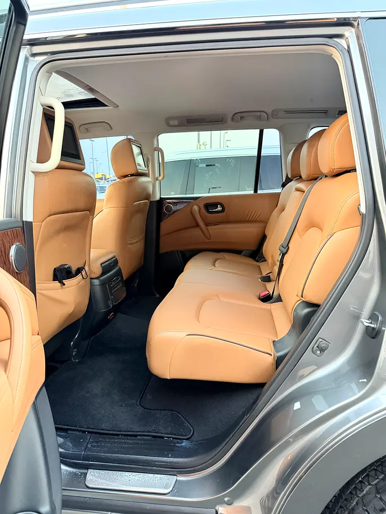 Car Image 2018 NISSAN PATROL SE