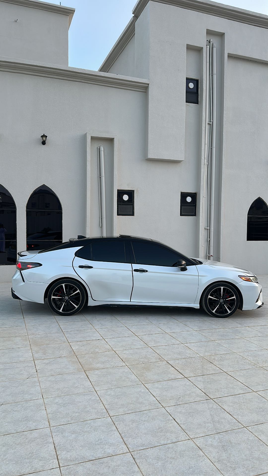 Car Image 2019 TOYOTA CAMRY XSE