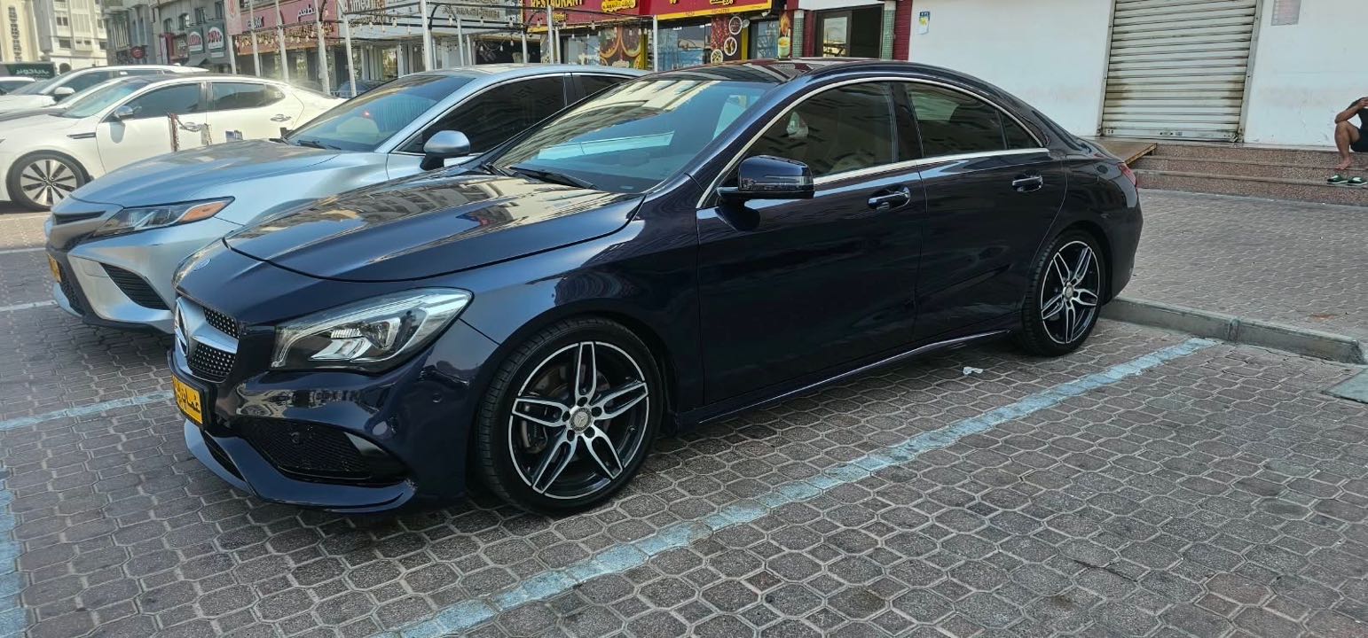 Car Image 2017 MERCEDES C Class 250
