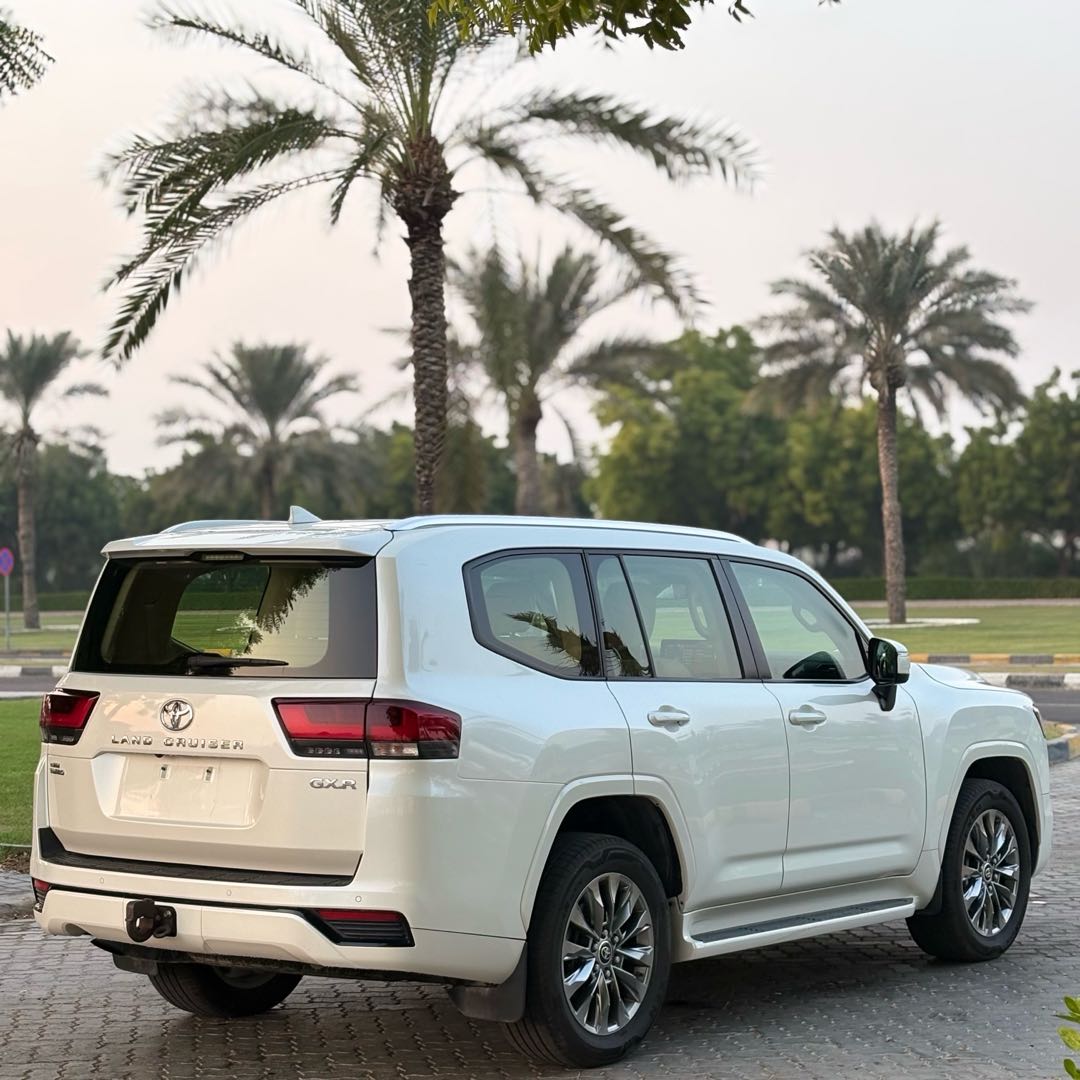 Car Image 2022 TOYOTA LAND CRUISER GX.R