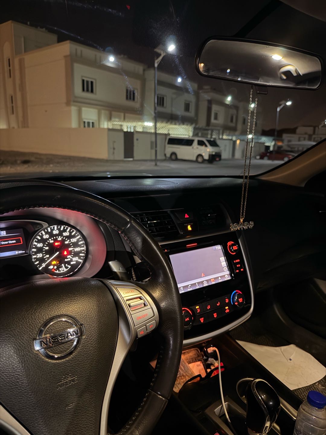 Car Image 2018 NISSAN ALTIMA SR
