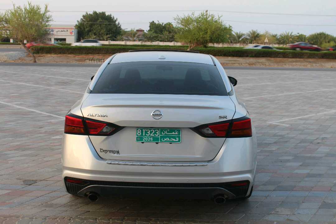 Car Image 2020 NISSAN ALTIMA SR