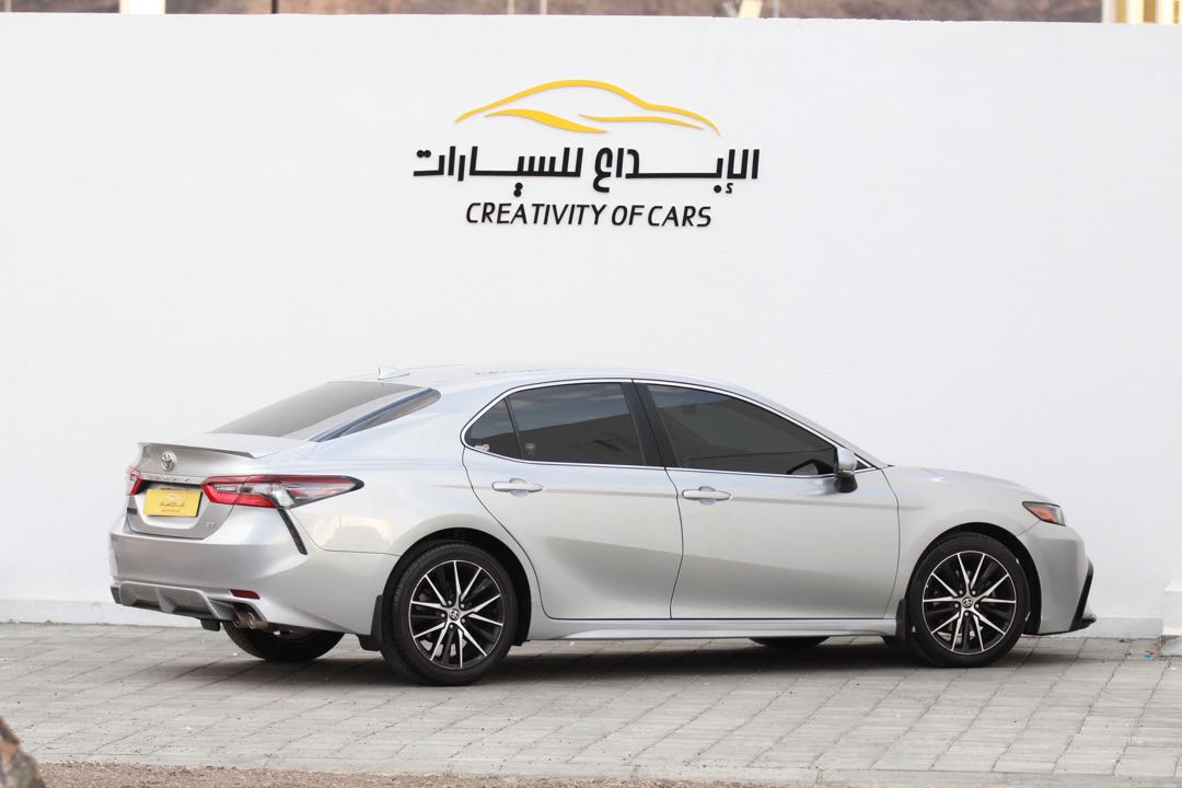 Car Image 2022 TOYOTA CAMRY SE