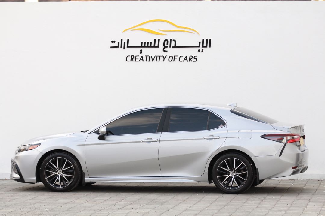 Car Image 2022 TOYOTA CAMRY SE