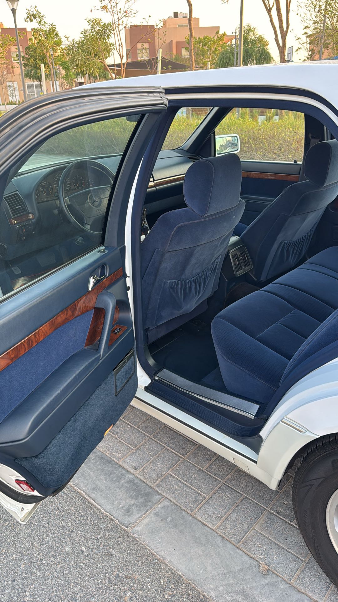 Car Image 1993 MERCEDES S Class 500