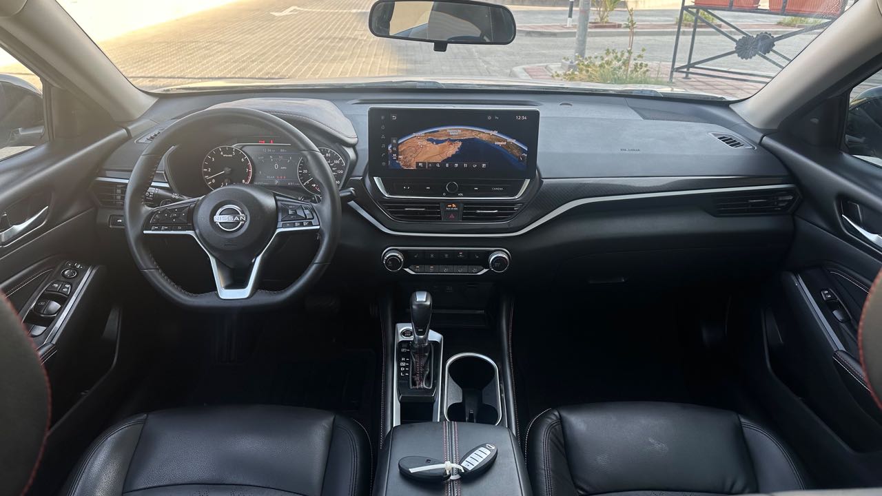 Car Image 2023 NISSAN ALTIMA SR