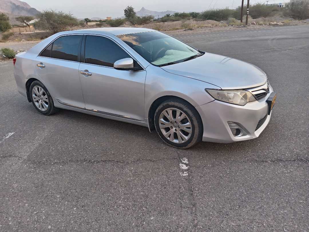 Car Image 2013 TOYOTA CAMRY GL
