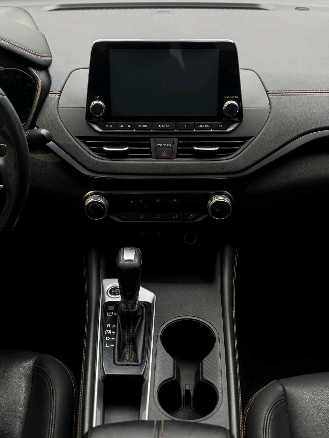 Car Image 2020 NISSAN ALTIMA SR