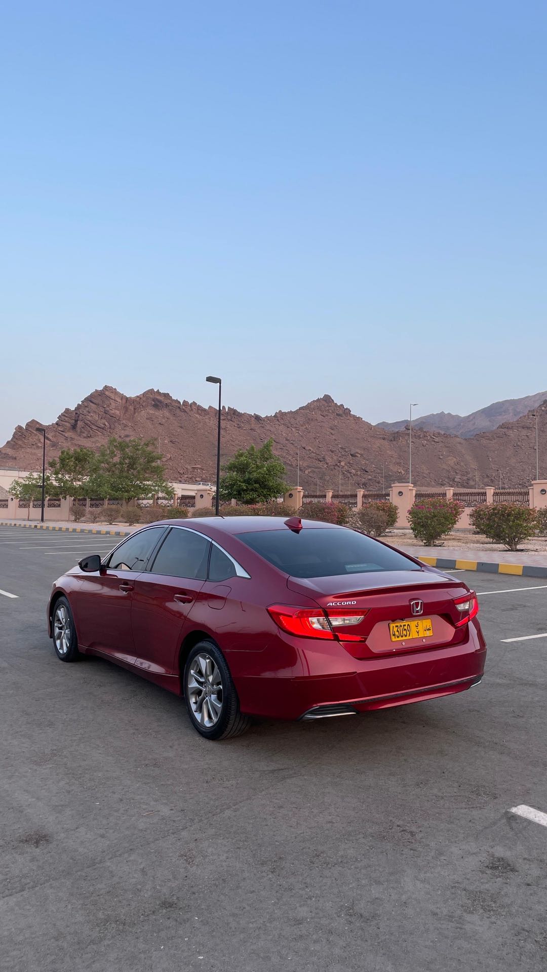 Car Image 2018 HONDA ACCORD LX