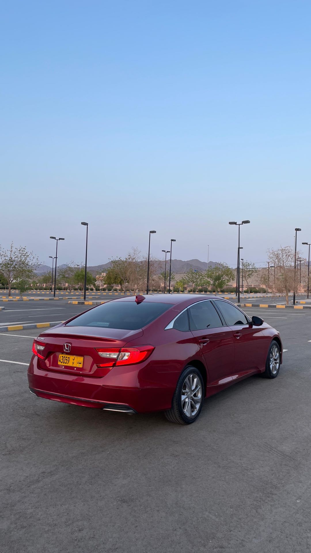 Car Image 2018 HONDA ACCORD LX