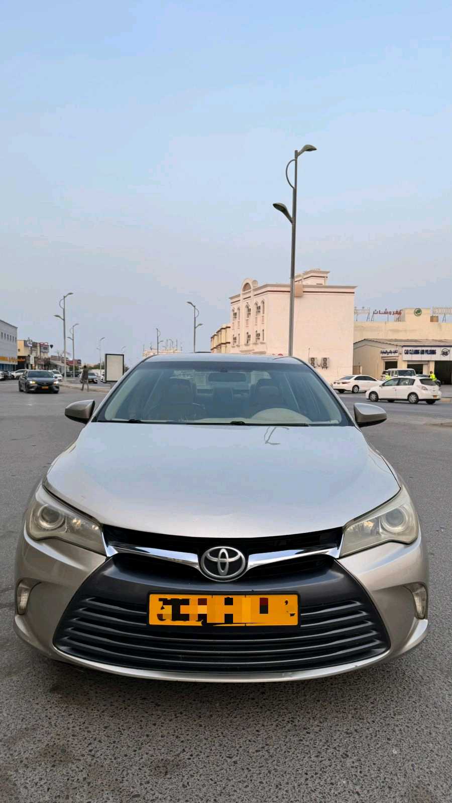 Car Image 2015 TOYOTA CAMRY LE