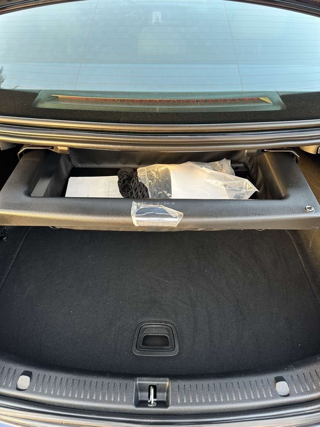 Car Image 2017 MERCEDES E Class 300