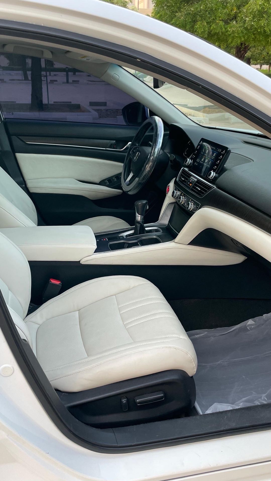 Car Image 2018 HONDA ACCORD EXL