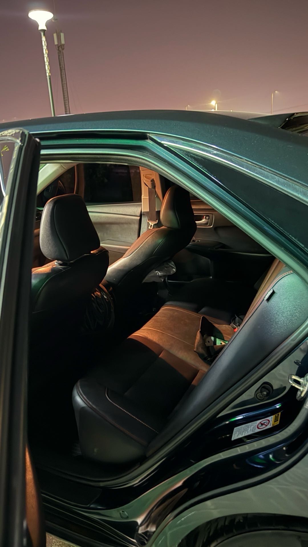 Car Image 2017 TOYOTA CAMRY SE