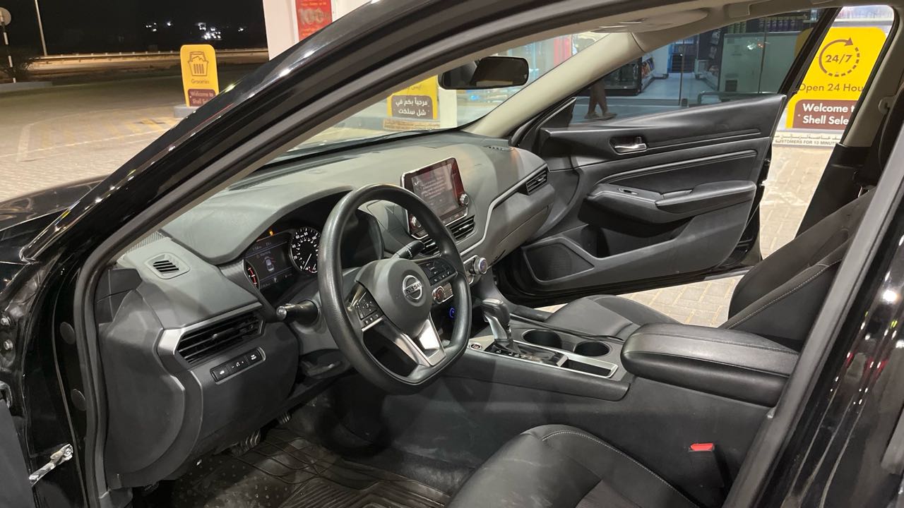 Car Image 2019 NISSAN ALTIMA S