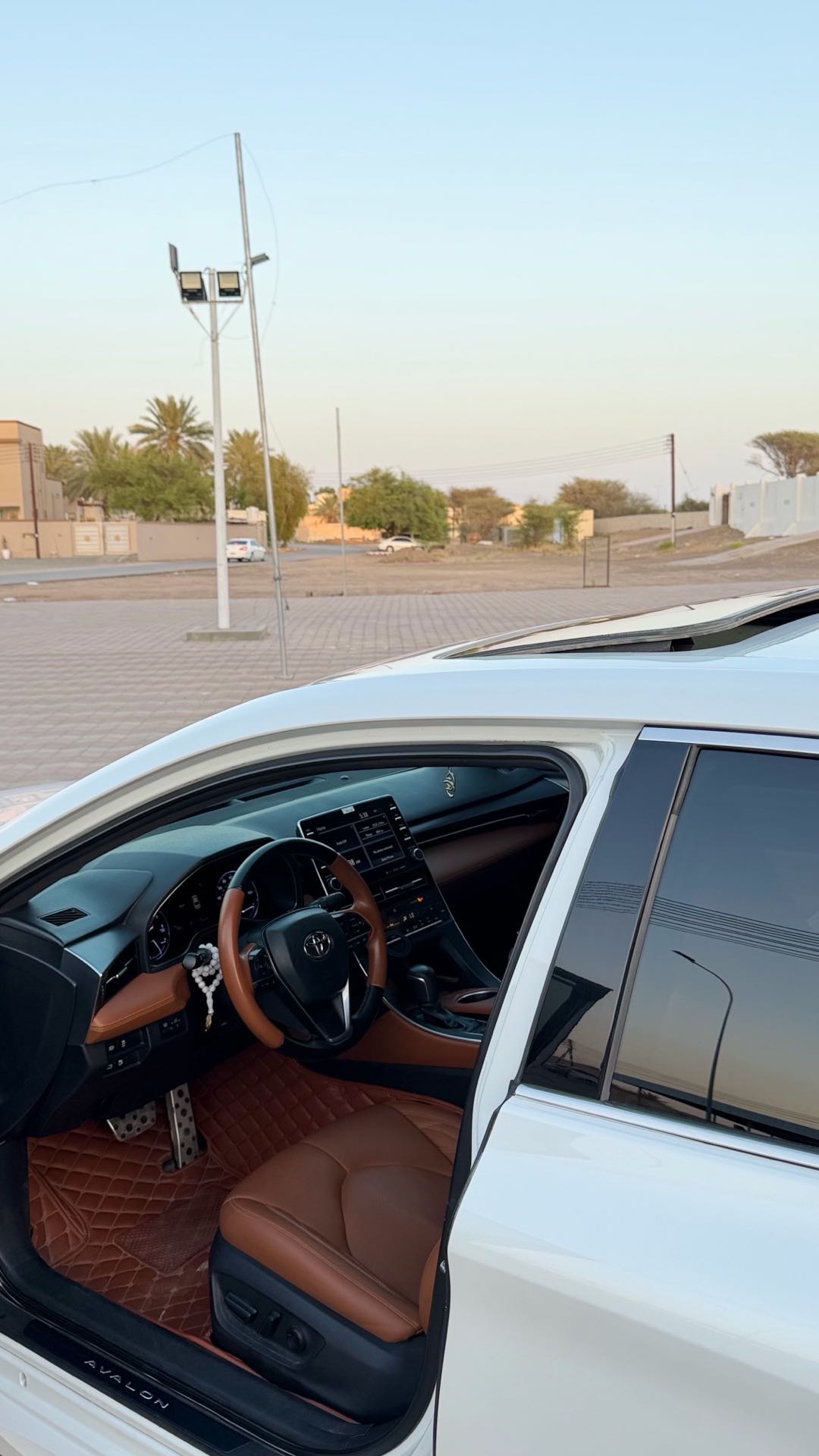 Car Image 2019 TOYOTA AVALON XSE