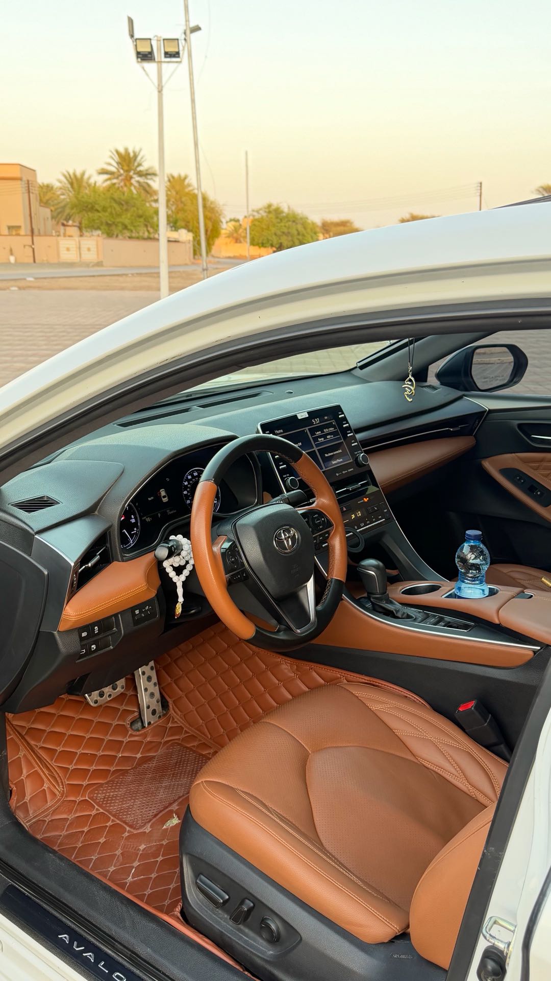 Car Image 2019 TOYOTA AVALON XSE