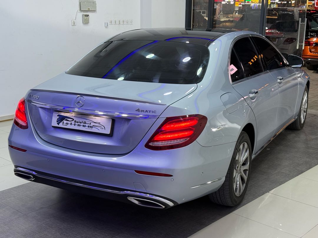 Car Image 2017 MERCEDES E Class 300