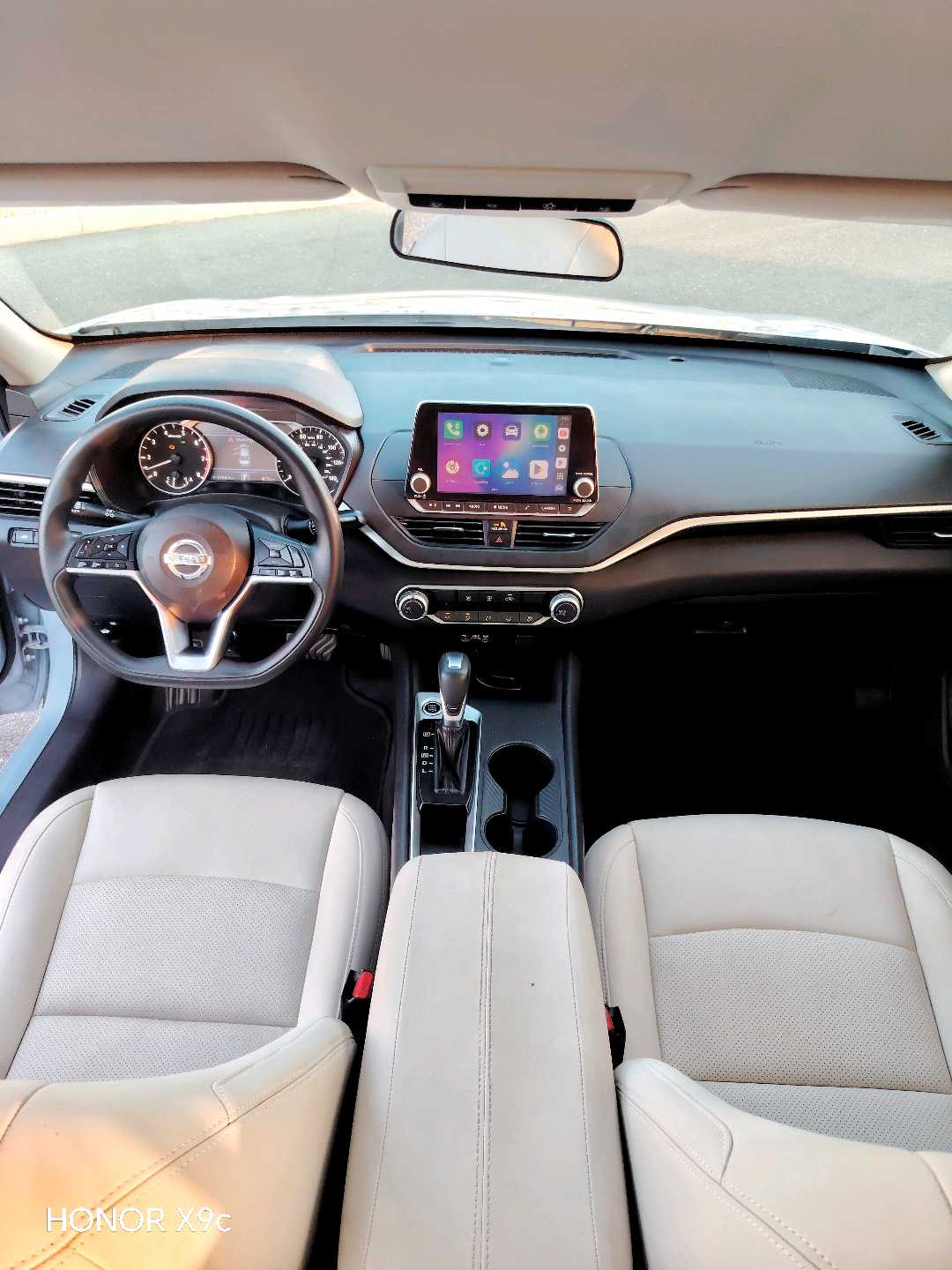 Car Image 2020 NISSAN ALTIMA SR