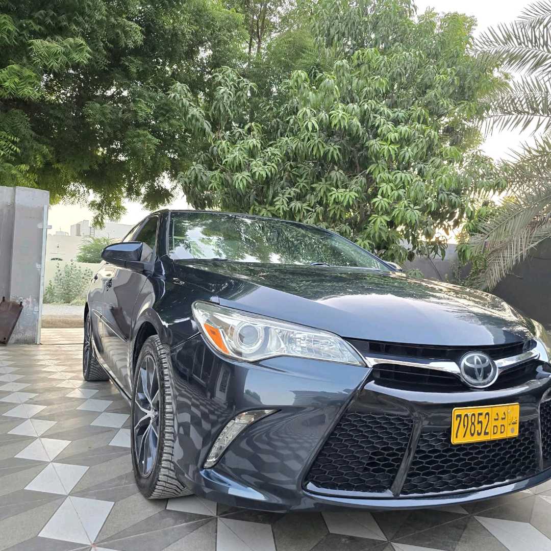 Car Image 2016 TOYOTA CAMRY XSE