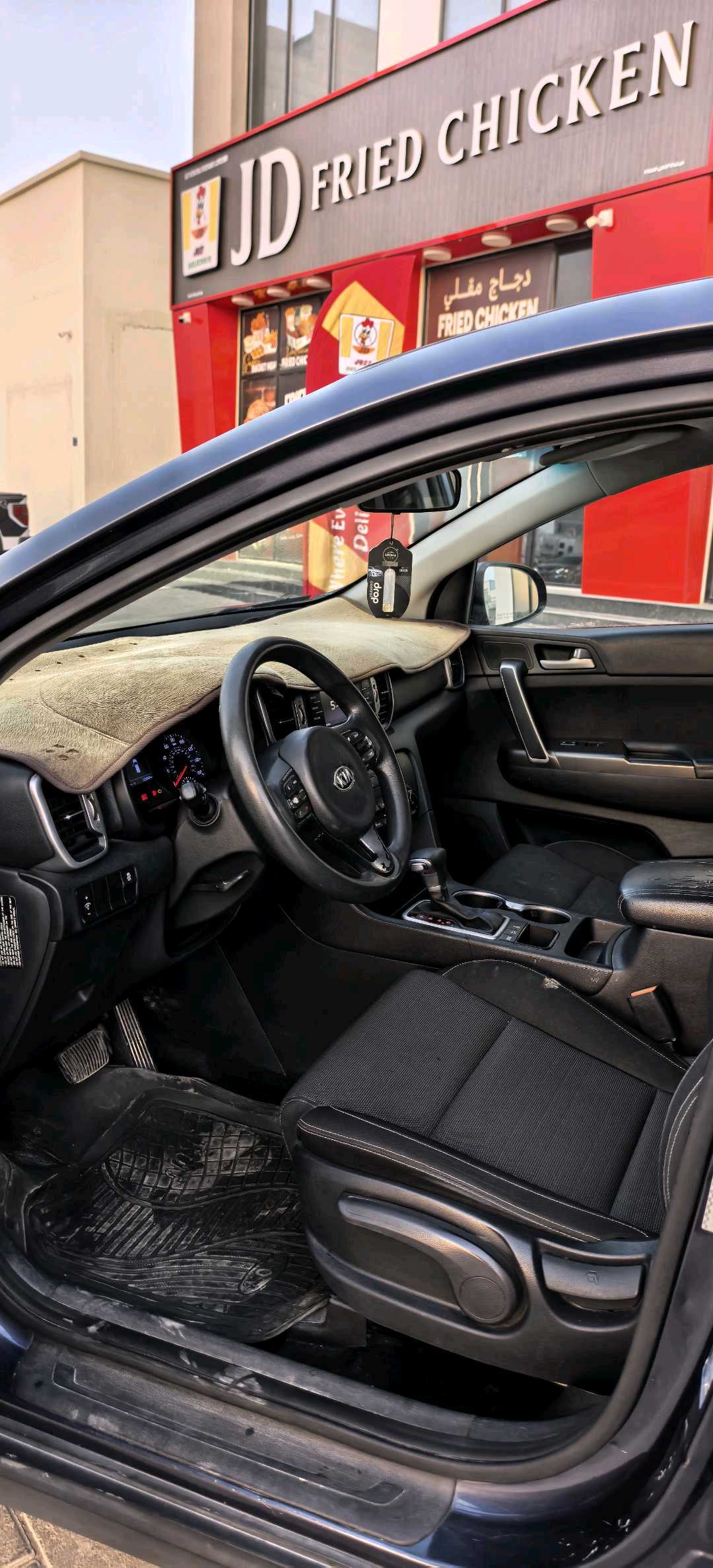 Car Image 2018 KIA SPORTAGE EX
