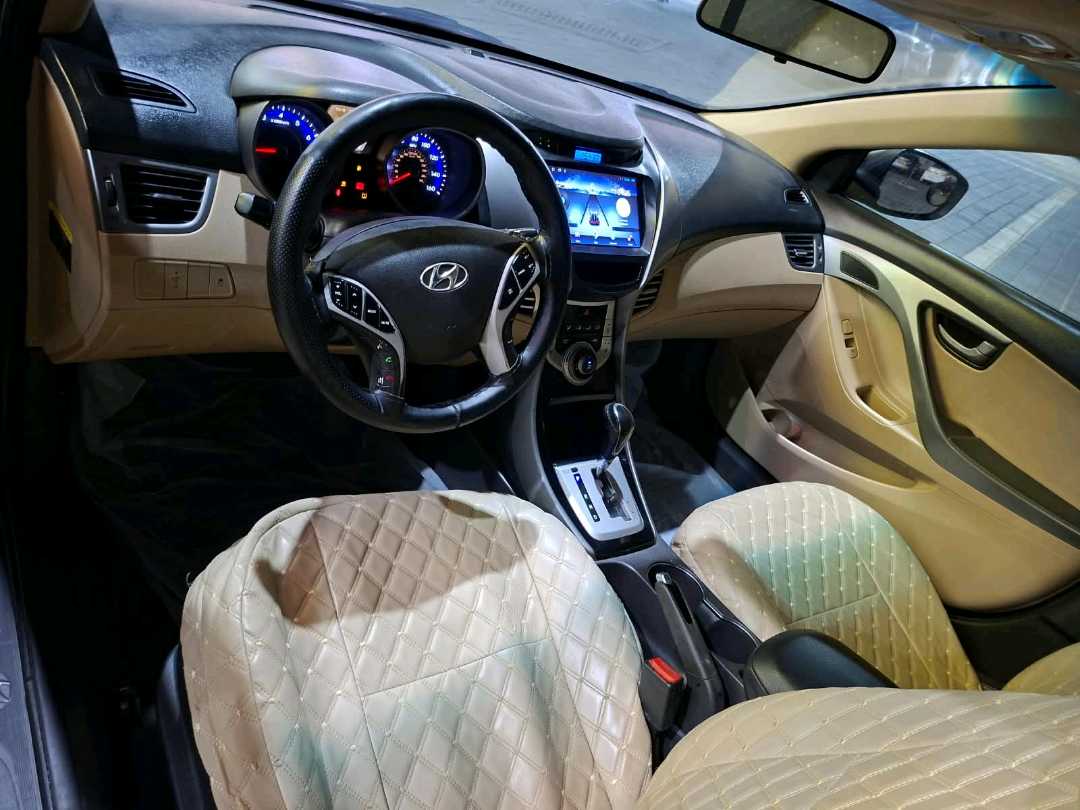 Car Image 2012 HYUNDAI ELANTRA GLS