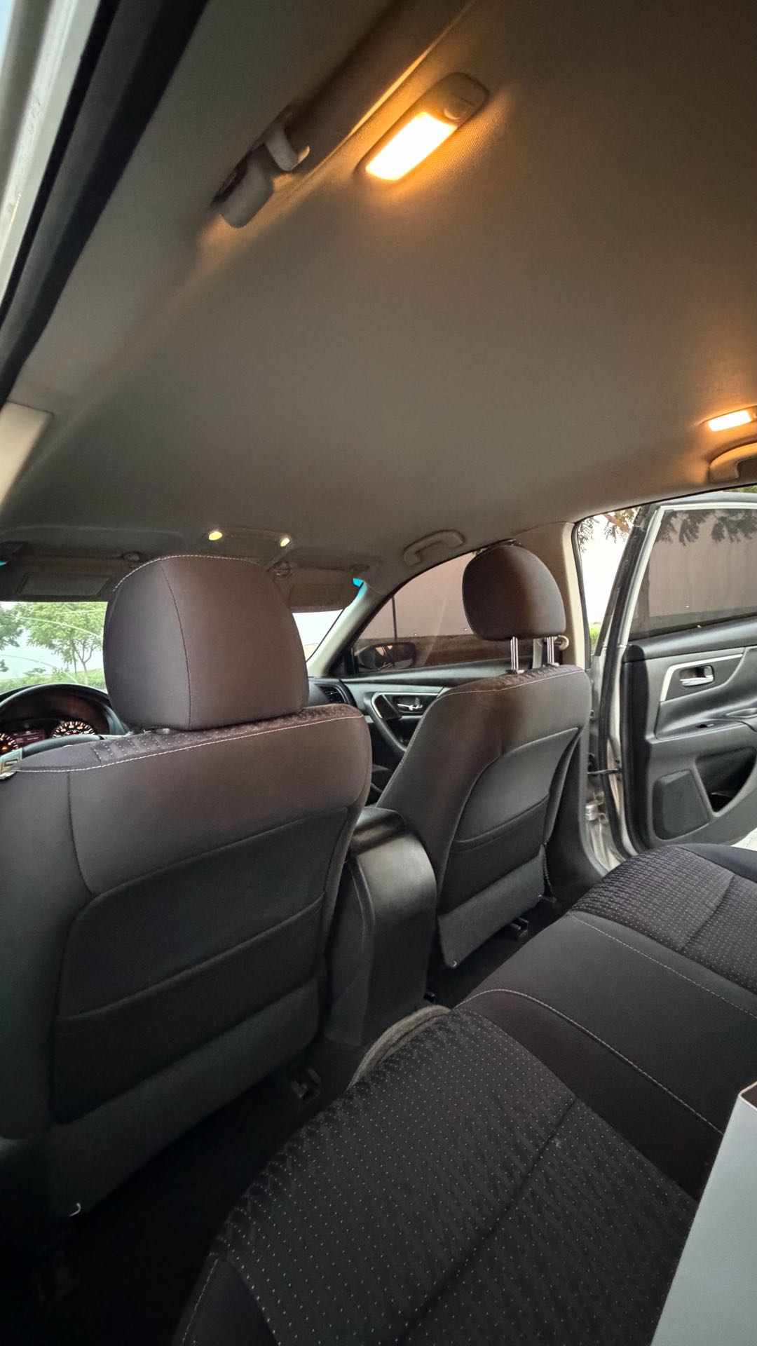 Car Image 2016 NISSAN ALTIMA SV