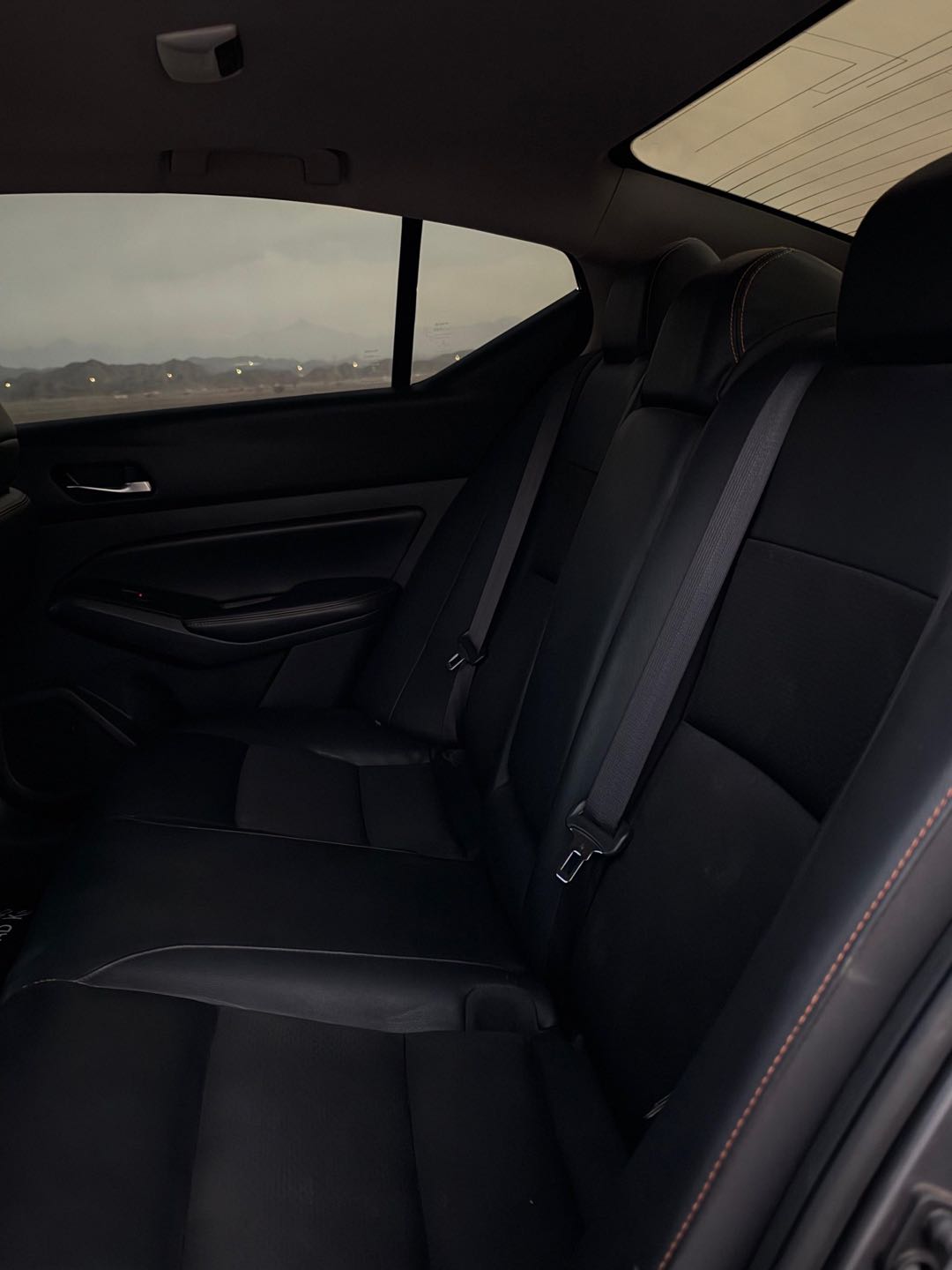 Car Image 2019 NISSAN ALTIMA SR