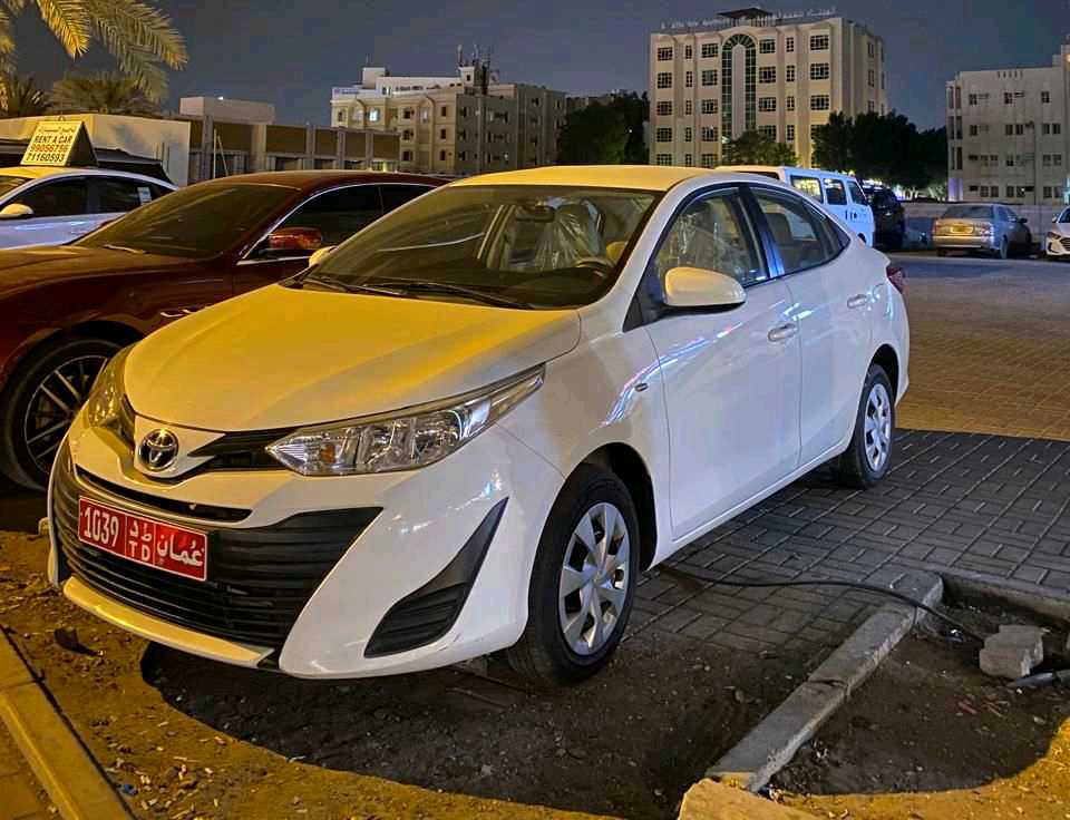 TOYOTA YARIS 2021