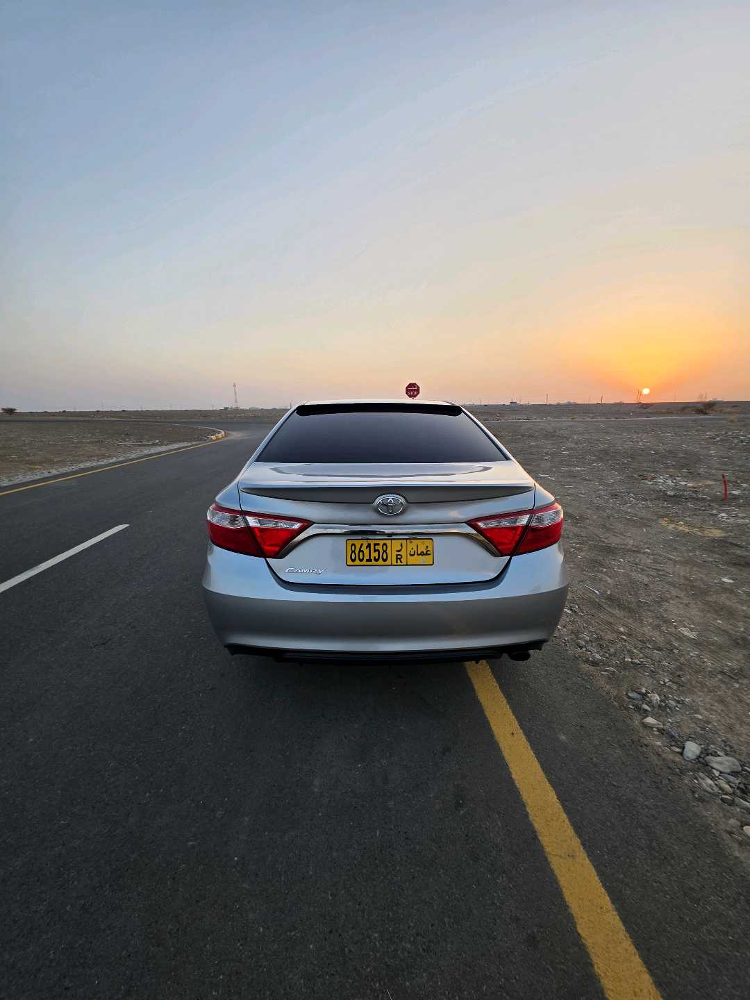 Car Image 2016 TOYOTA CAMRY SE