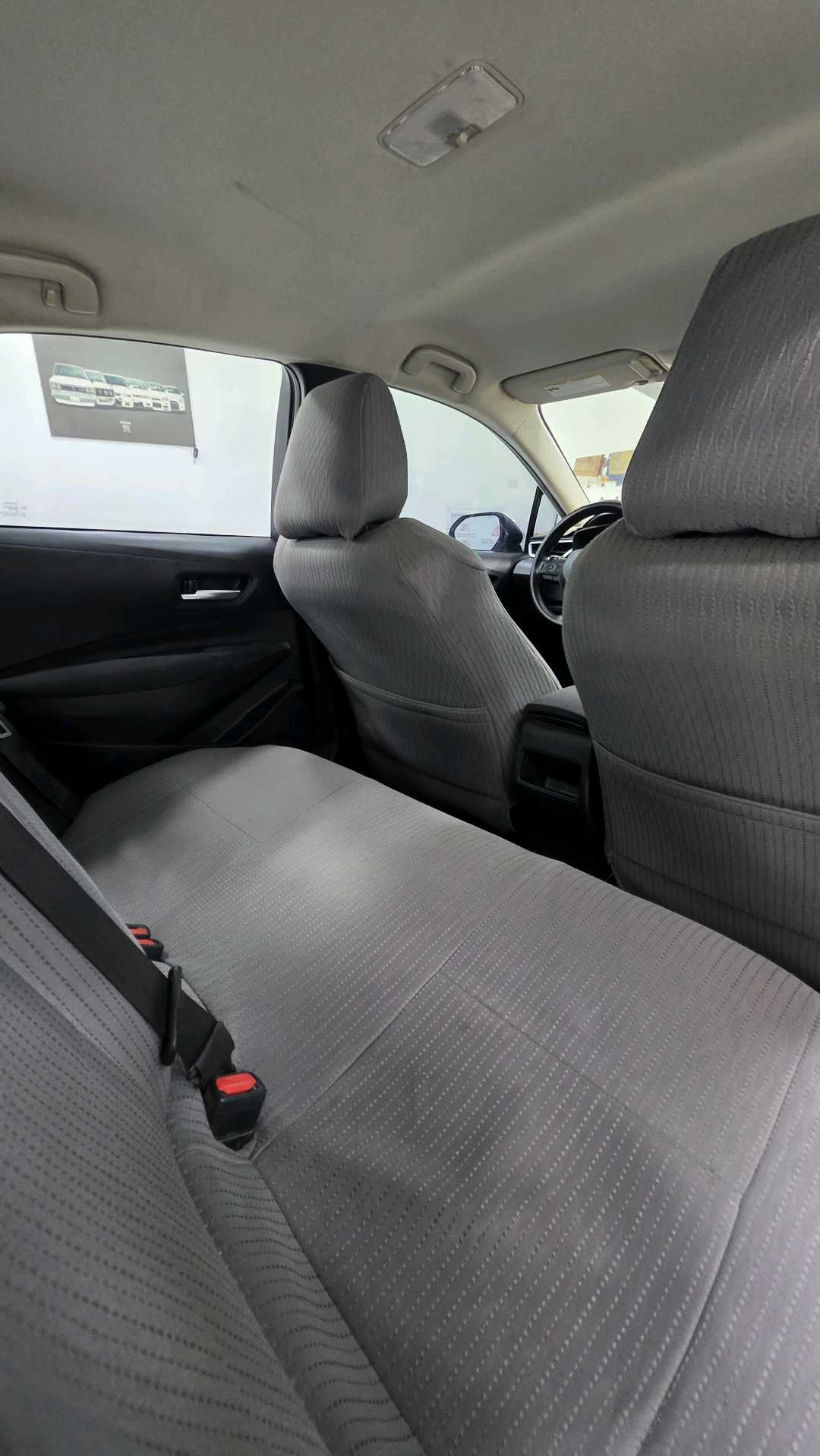Car Image 2021 TOYOTA COROLLA LE