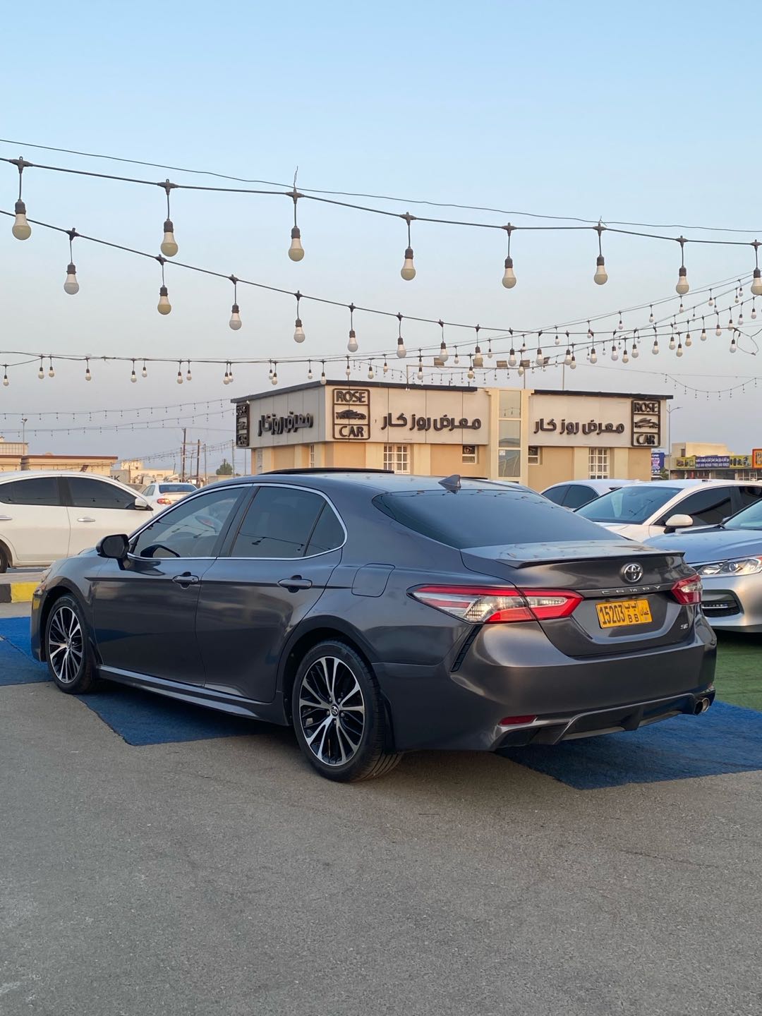 Car Image 2019 TOYOTA CAMRY SE