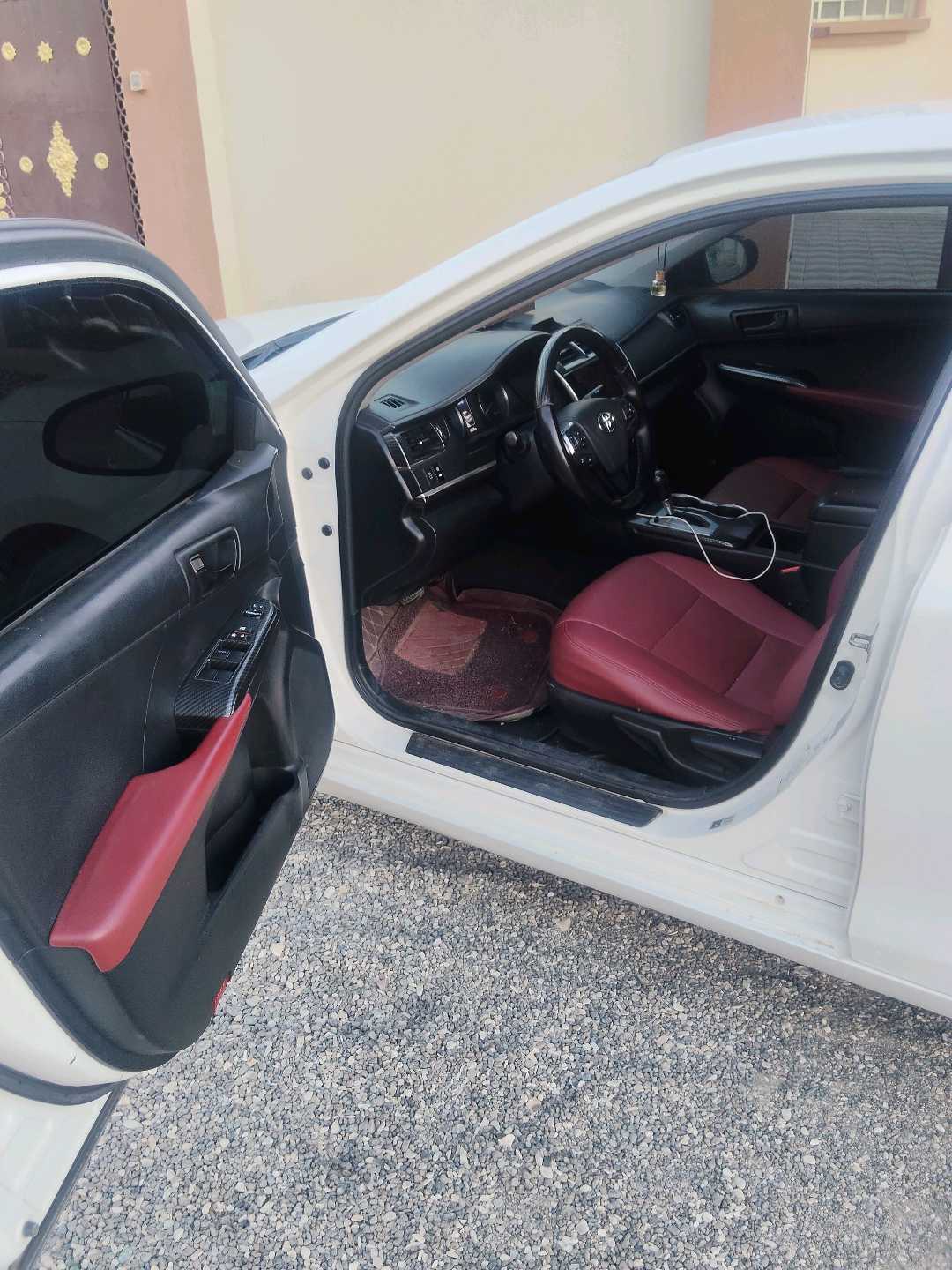 Car Image 2017 TOYOTA CAMRY GL