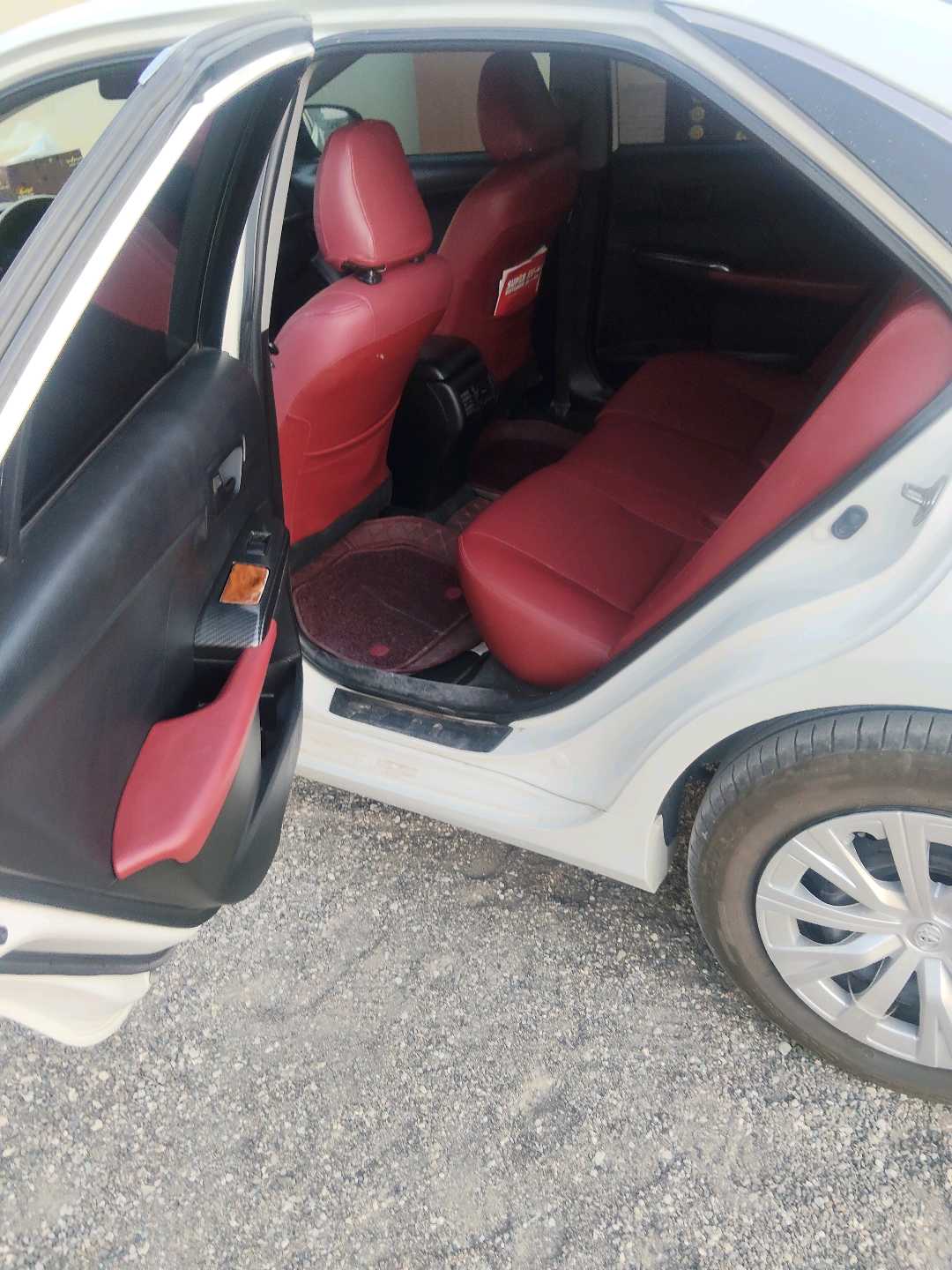 Car Image 2017 TOYOTA CAMRY GL