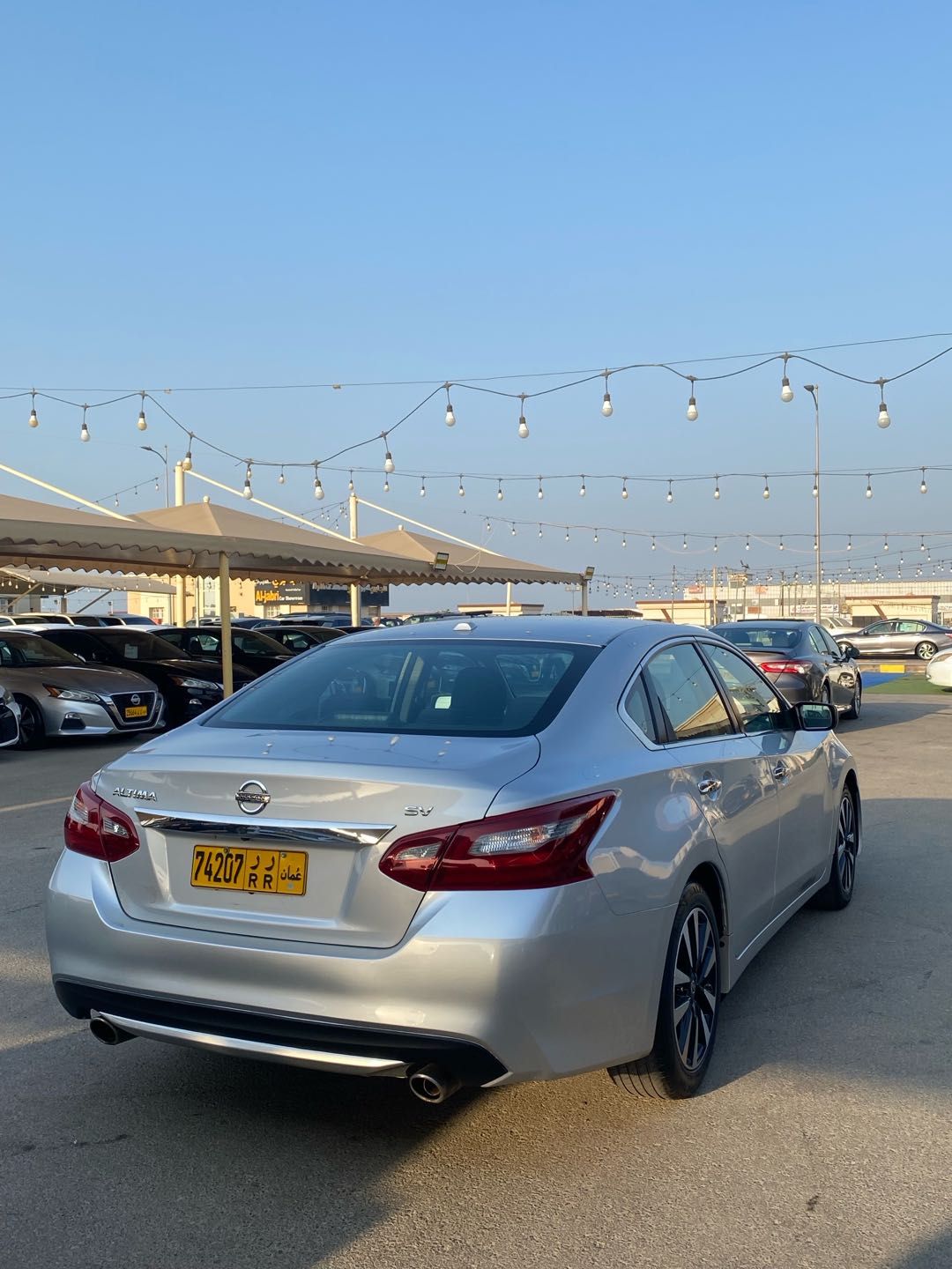 Car Image 2018 NISSAN ALTIMA SV