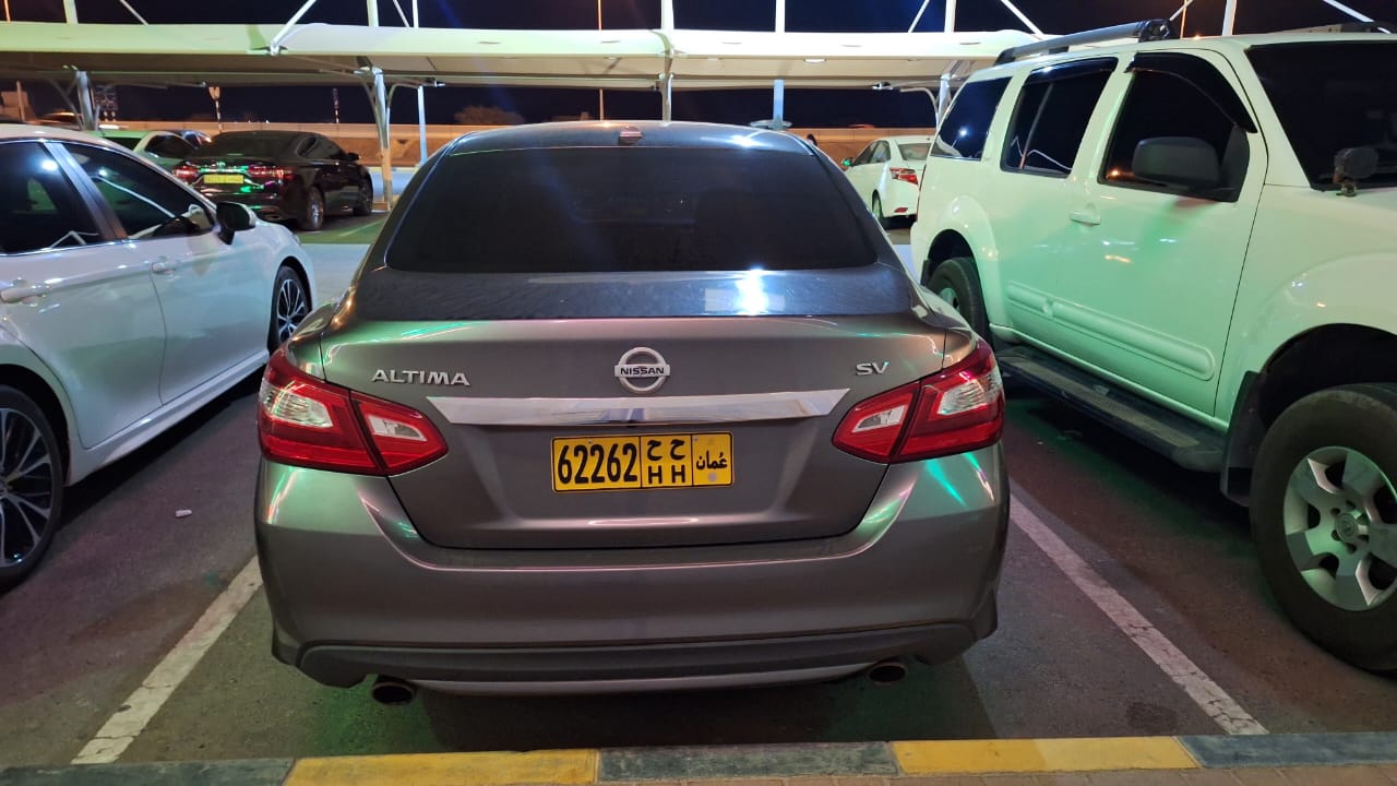 Car Image 2017 NISSAN ALTIMA SV