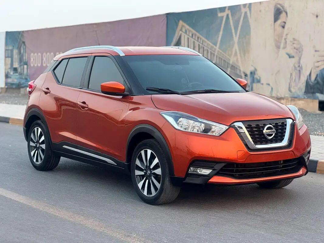 Car Image 2018 NISSAN KICKS 