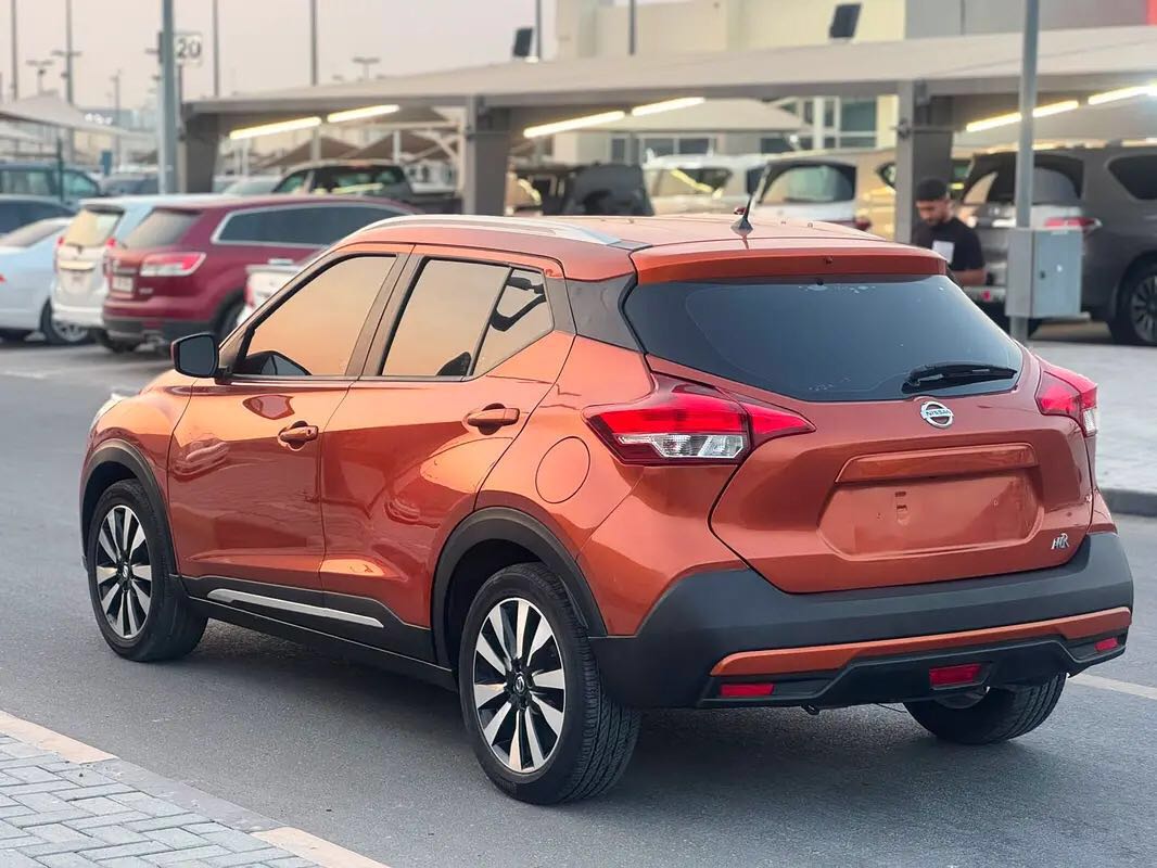 Car Image 2018 NISSAN KICKS 