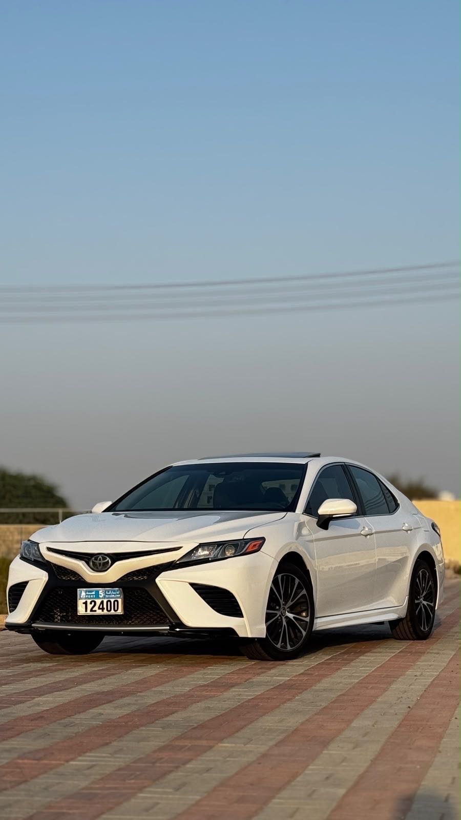 Car Image 2018 TOYOTA CAMRY SE