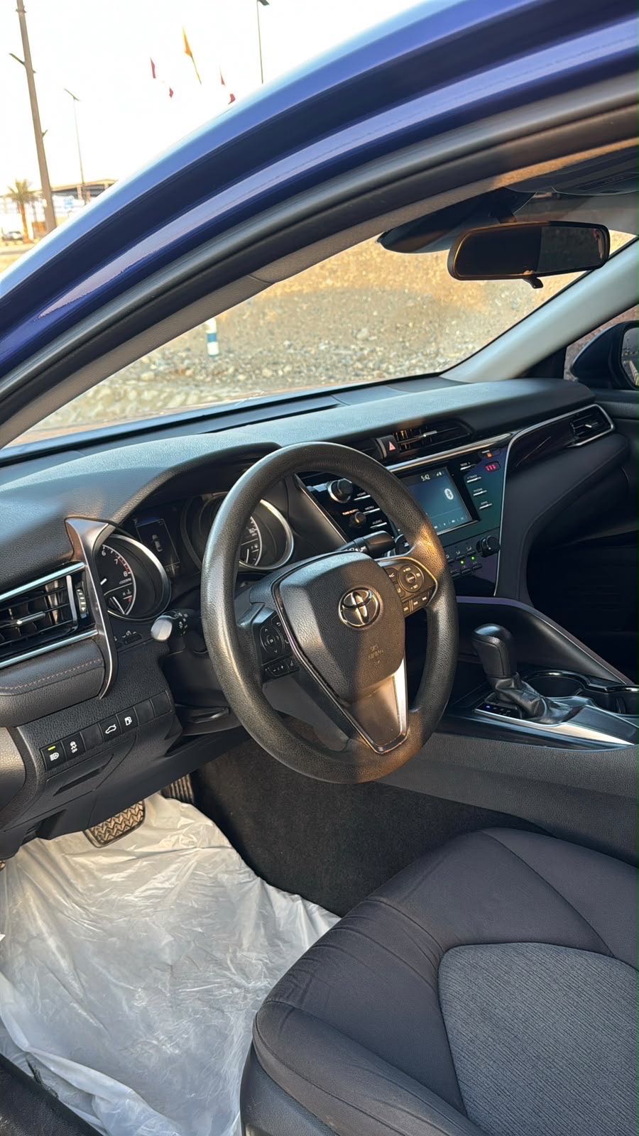 Car Image 2018 TOYOTA CAMRY LE