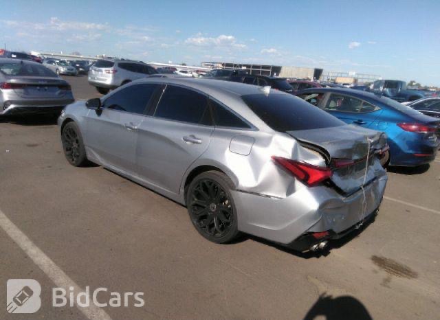 Car Image 2019 TOYOTA AVALON XSE
