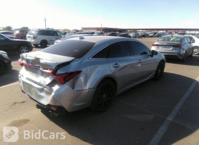 Car Image 2019 TOYOTA AVALON XSE