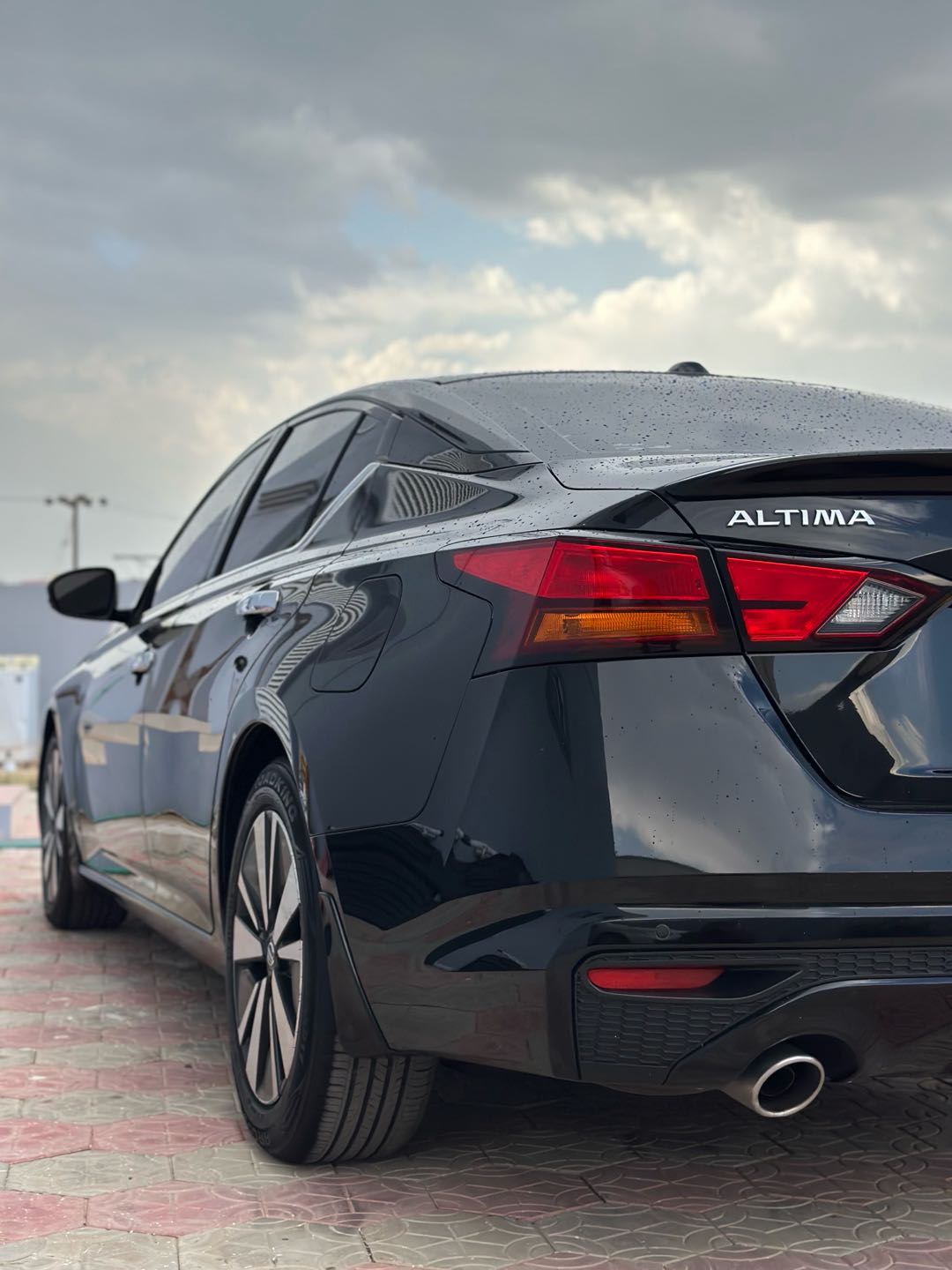 Car Image 2019 NISSAN ALTIMA SL