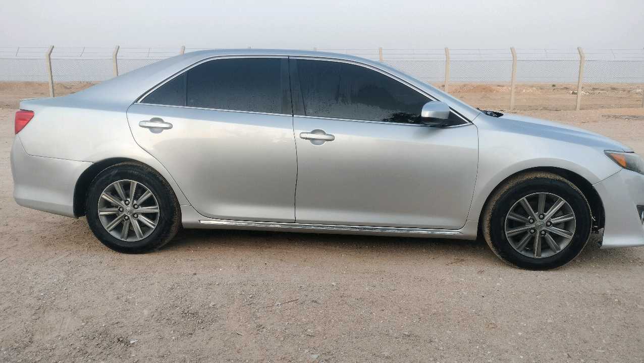 Car Image 2014 TOYOTA CAMRY LE