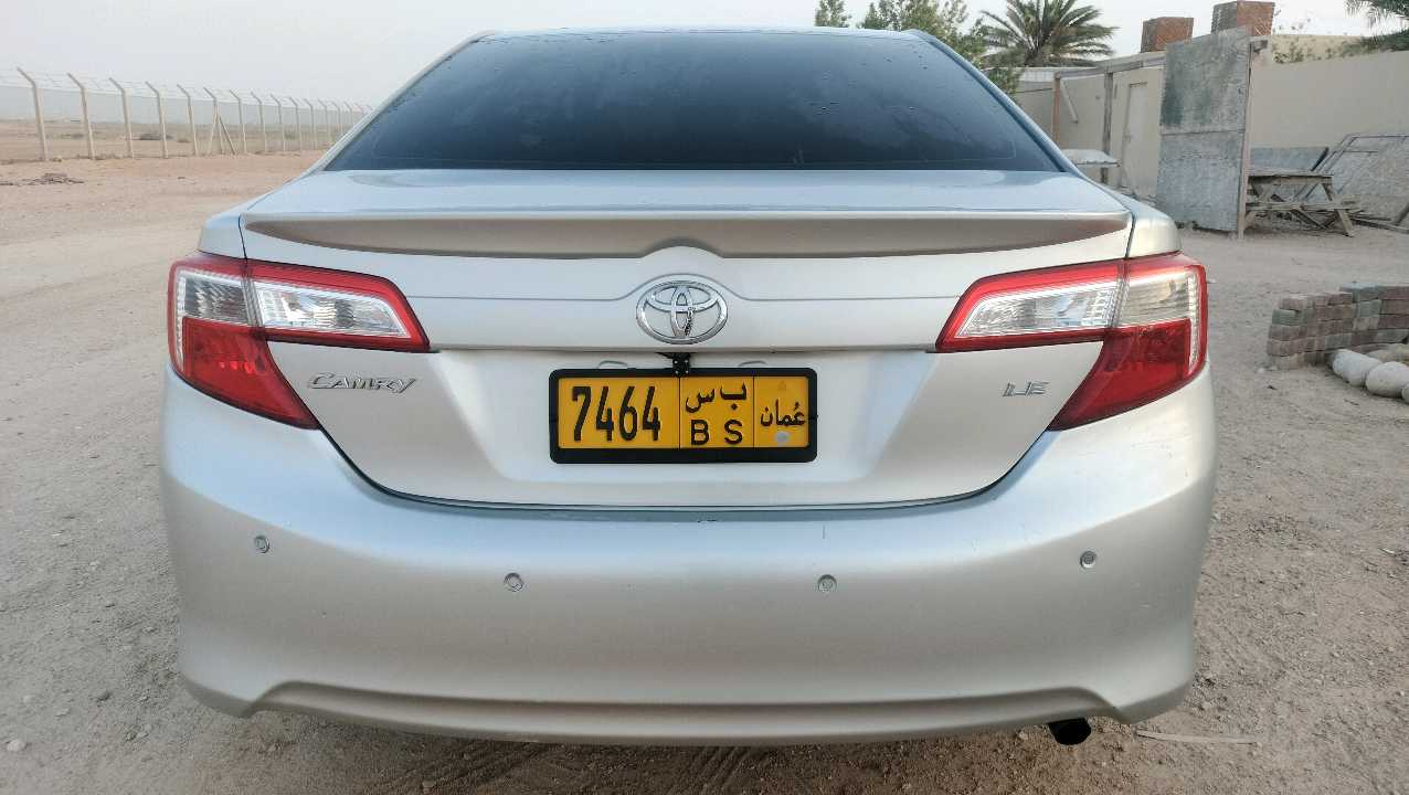 Car Image 2014 TOYOTA CAMRY LE