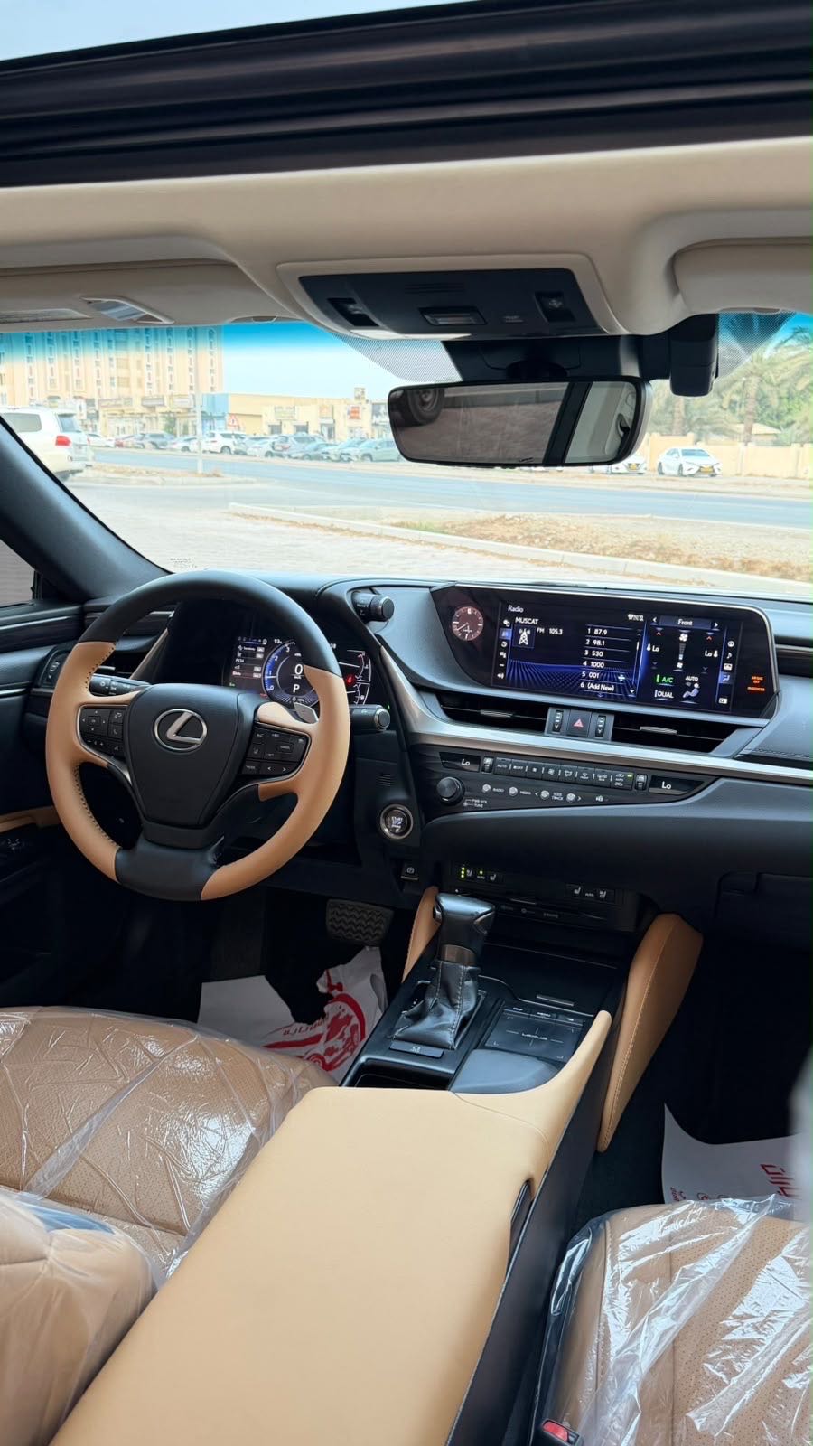 Car Image 2019 LEXUS ES 350