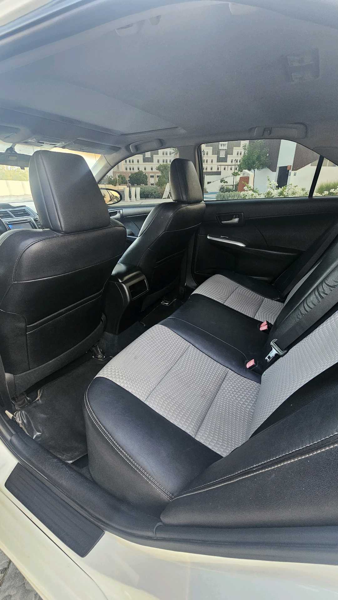 Car Image 2013 TOYOTA CAMRY SE
