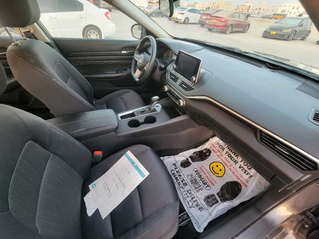 Car Image 2019 NISSAN ALTIMA S