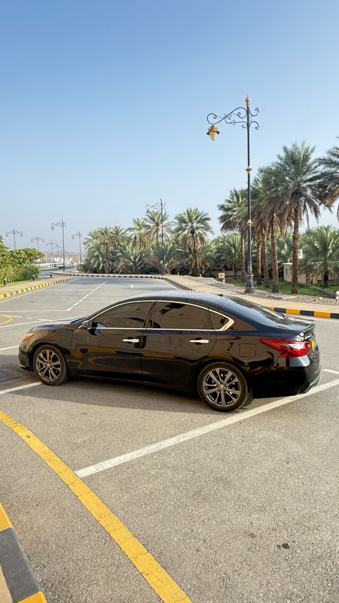 Car Image 2018 NISSAN ALTIMA SR